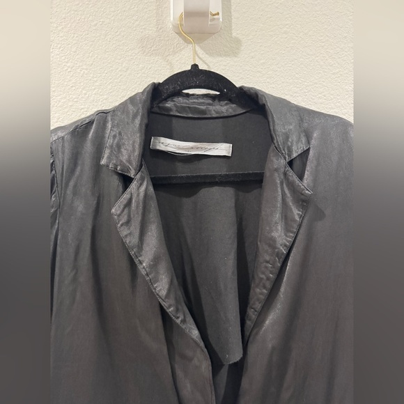 Raquel Allegra Black Satin Single Button Closure Fold Over Pocket Blazer Size 0 - Picture 3 of 15